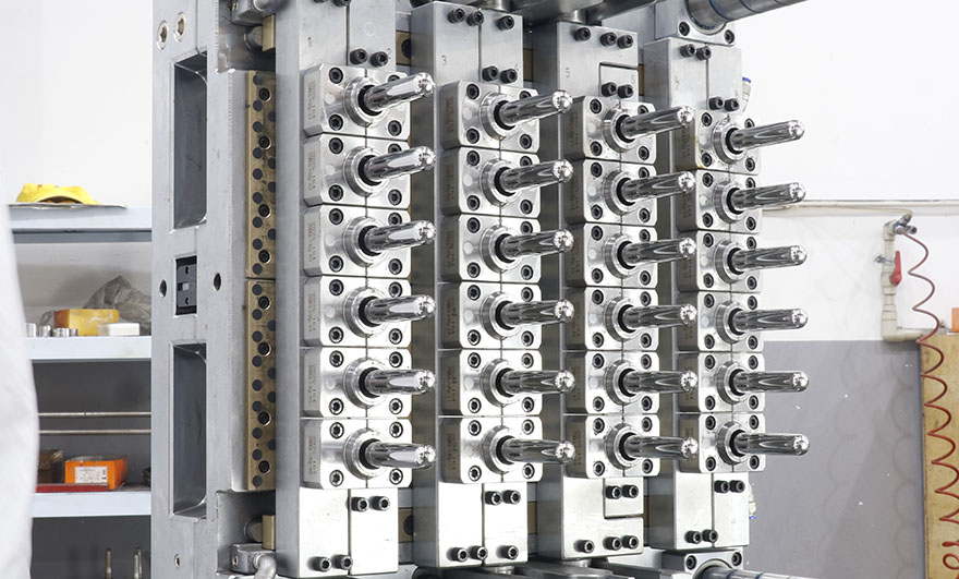 GTW Mould: Your Premier 24-Cavity PET Preform Mold Manufacturer