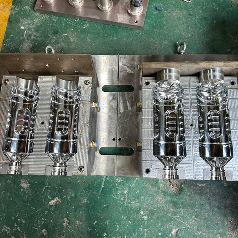 High Cavity Blow Mold, Gutewei Multi Cavity Production Tool, Mass Bottle Blow Molding Mold